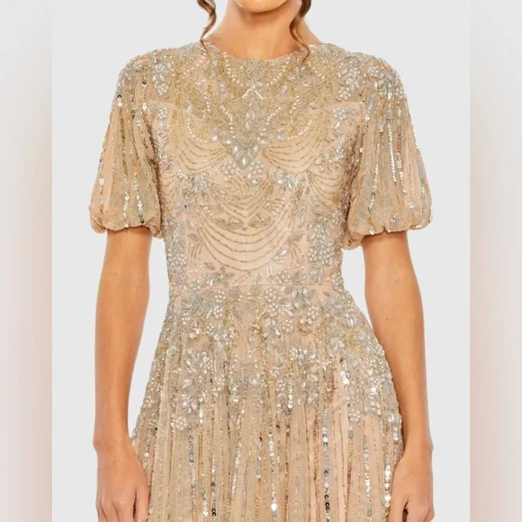 MAC DUGGAL
Beige High Neck Puff Sleeve Embellished A Line
Gown Size 14 MOB - Picture 2 of 3